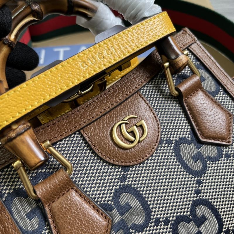 Gvc*1 tote bags